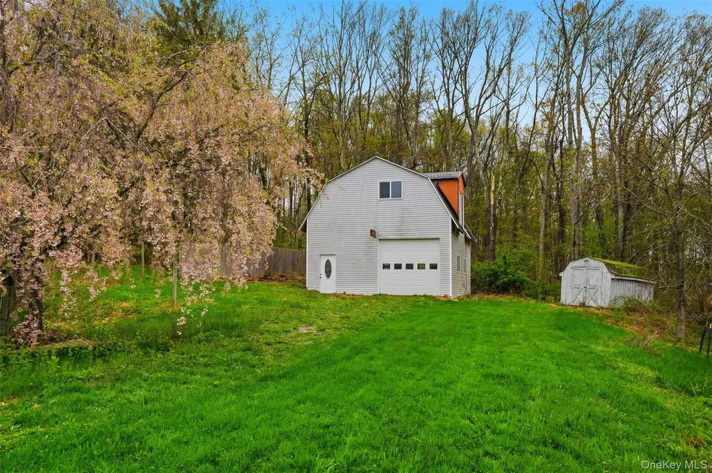 79 Hornbeck Road Poughkeepsie NY 12603
