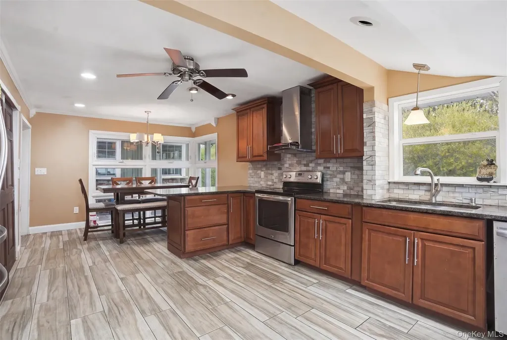79 Hornbeck Road Poughkeepsie NY 12603