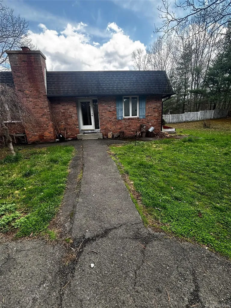 21 James Road Catskill NY 12414