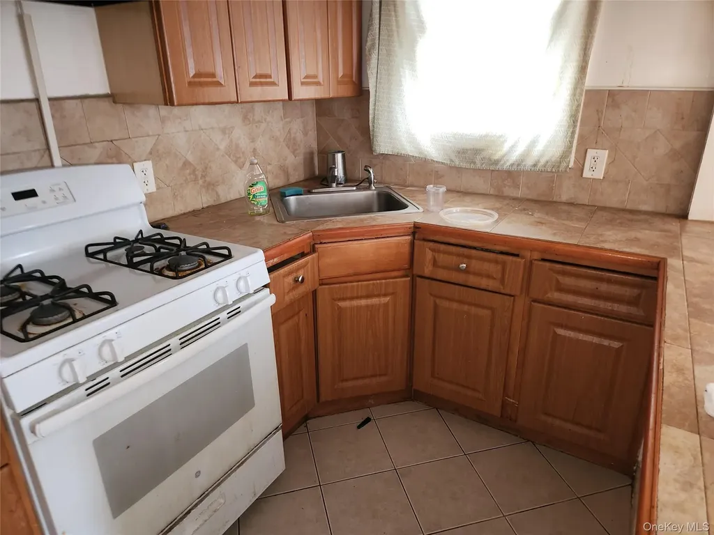 77-79 Albermarle Avenue Hempstead NY 11550