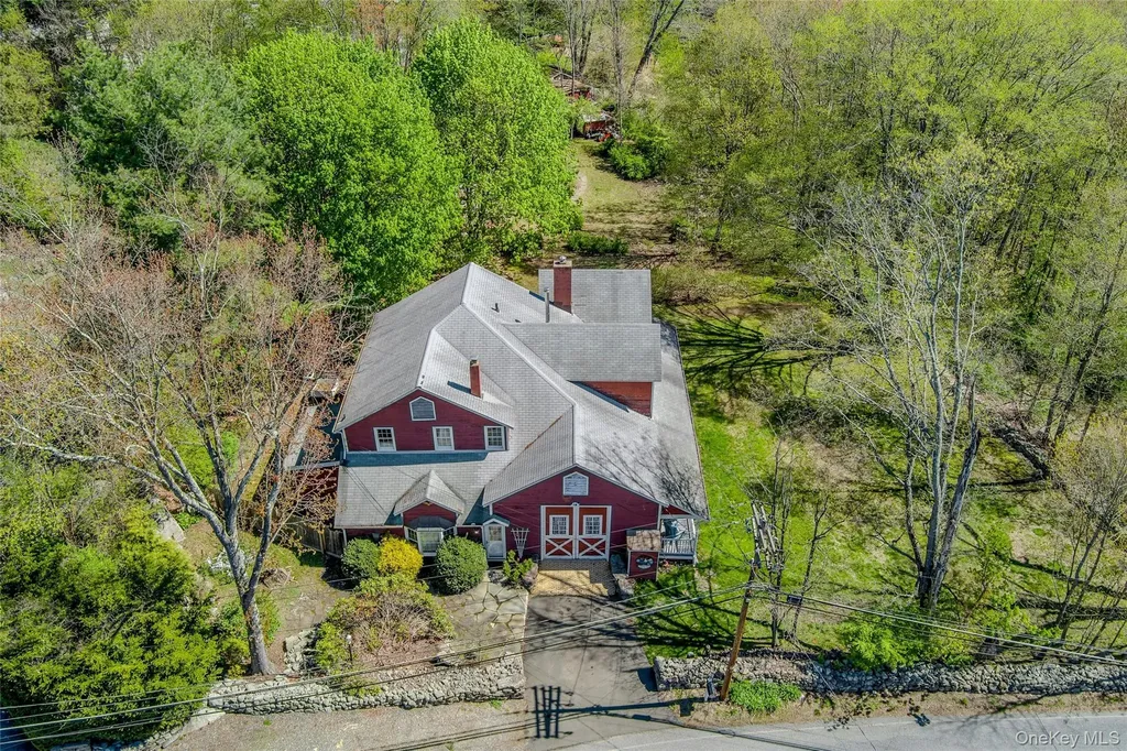 90 Eagle Valley Road Sloatsburg NY 10974