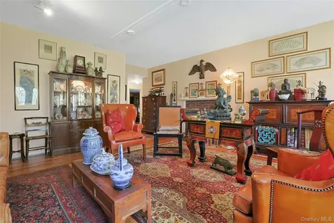 90 Eagle Valley Road Sloatsburg NY 10974