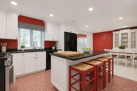 90 Eagle Valley Road Sloatsburg NY 10974