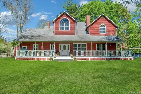90 Eagle Valley Road Sloatsburg NY 10974