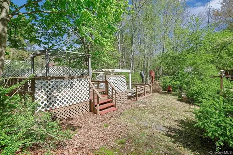 90 Eagle Valley Road Sloatsburg NY 10974