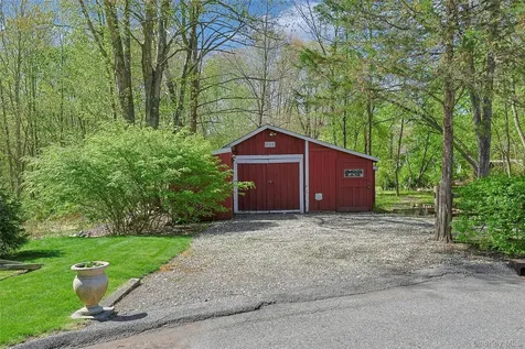 90 Eagle Valley Road Sloatsburg NY 10974