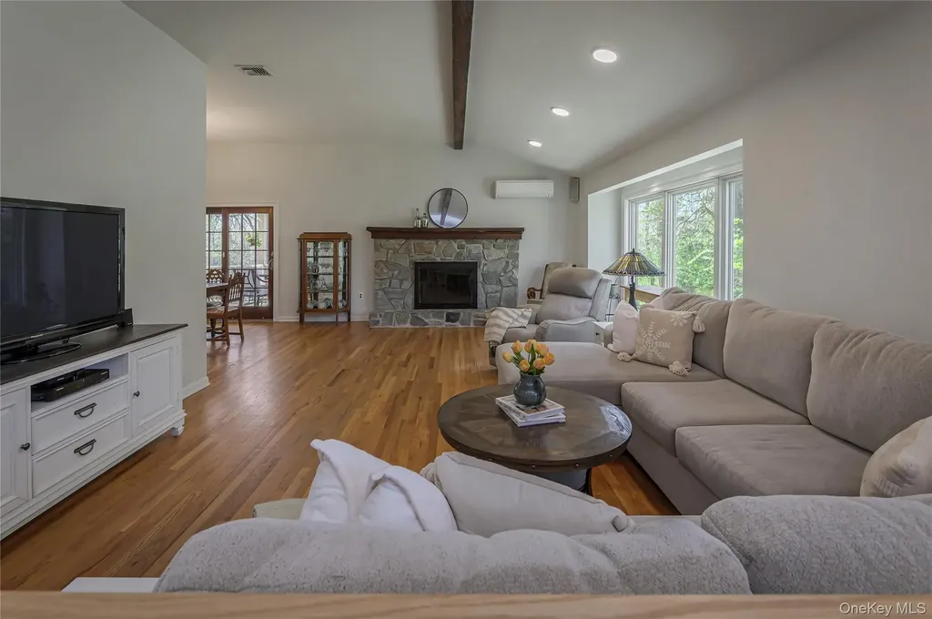 41 Cross Pond Road Pound Ridge NY 10576