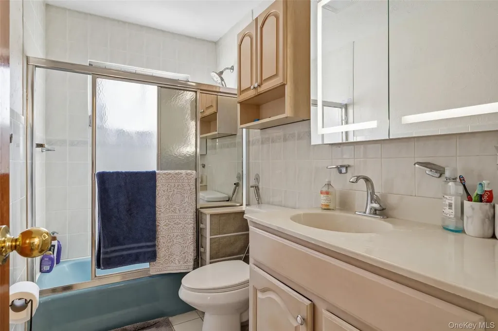 921 Edwards Boulevard Valley Stream NY 11580