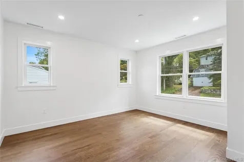 302 Washington Avenue Pleasantville NY 10570