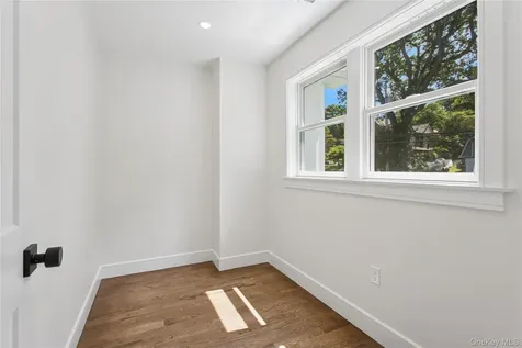 302 Washington Avenue Pleasantville NY 10570