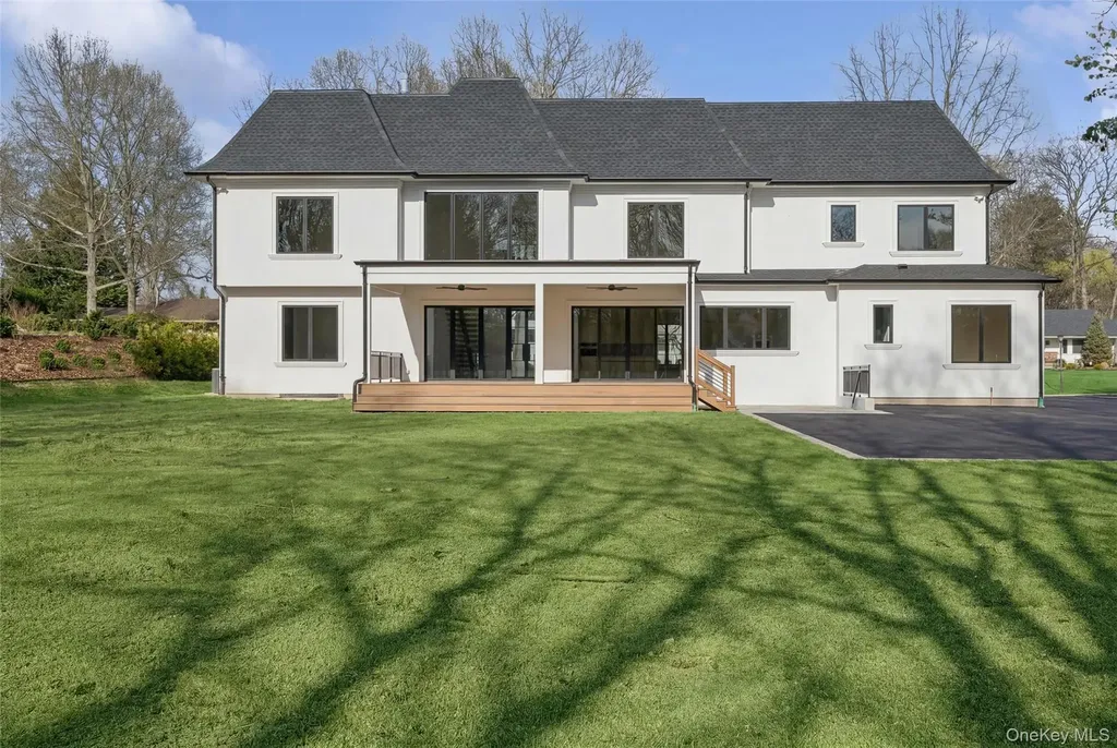 3 Wedgewood Drive Dix Hills NY 11746
