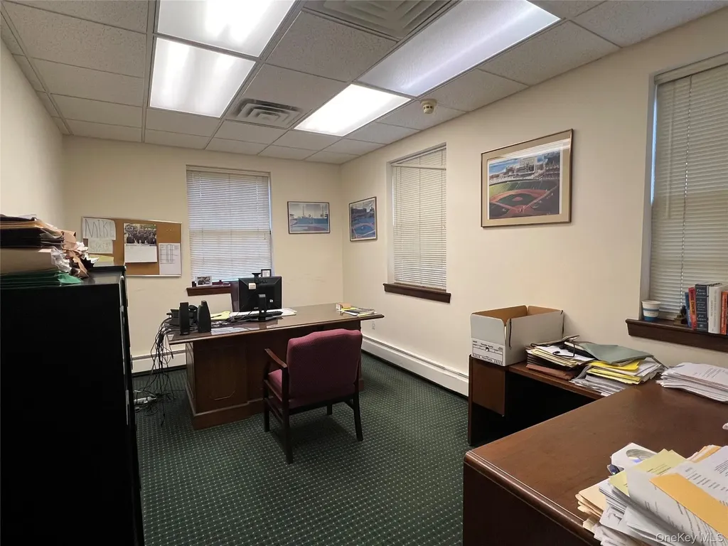 330 Willis Avenue Roslyn Heights NY 11577