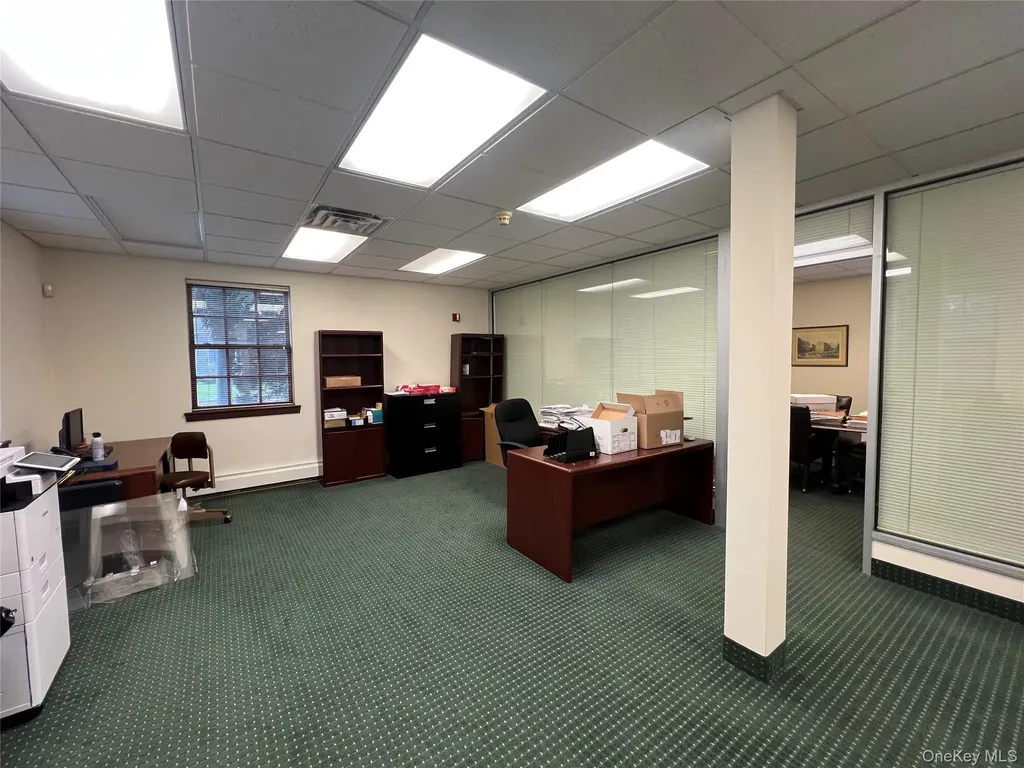 330 Willis Avenue Roslyn Heights NY 11577