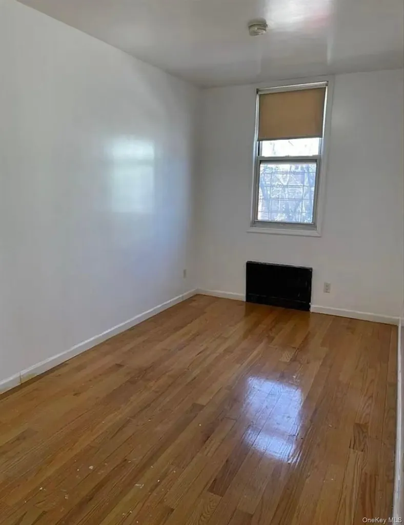 12214 18th Avenue Flushing NY 11356