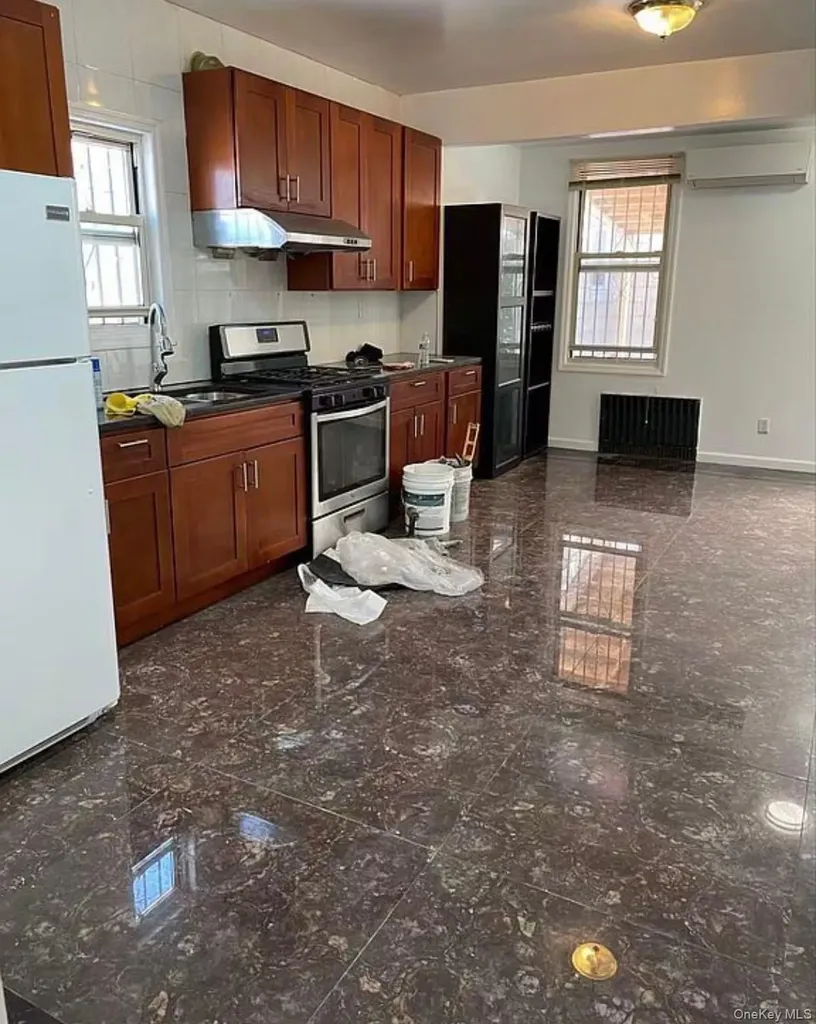 12214 18th Avenue Flushing NY 11356