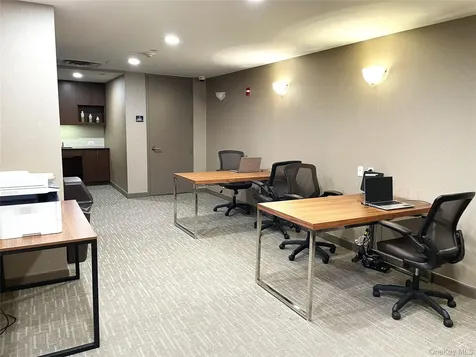 10 City Place White Plains NY 10601