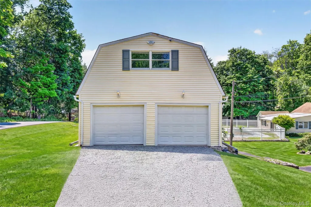 592 Long Pond Road Mahopac NY 10541