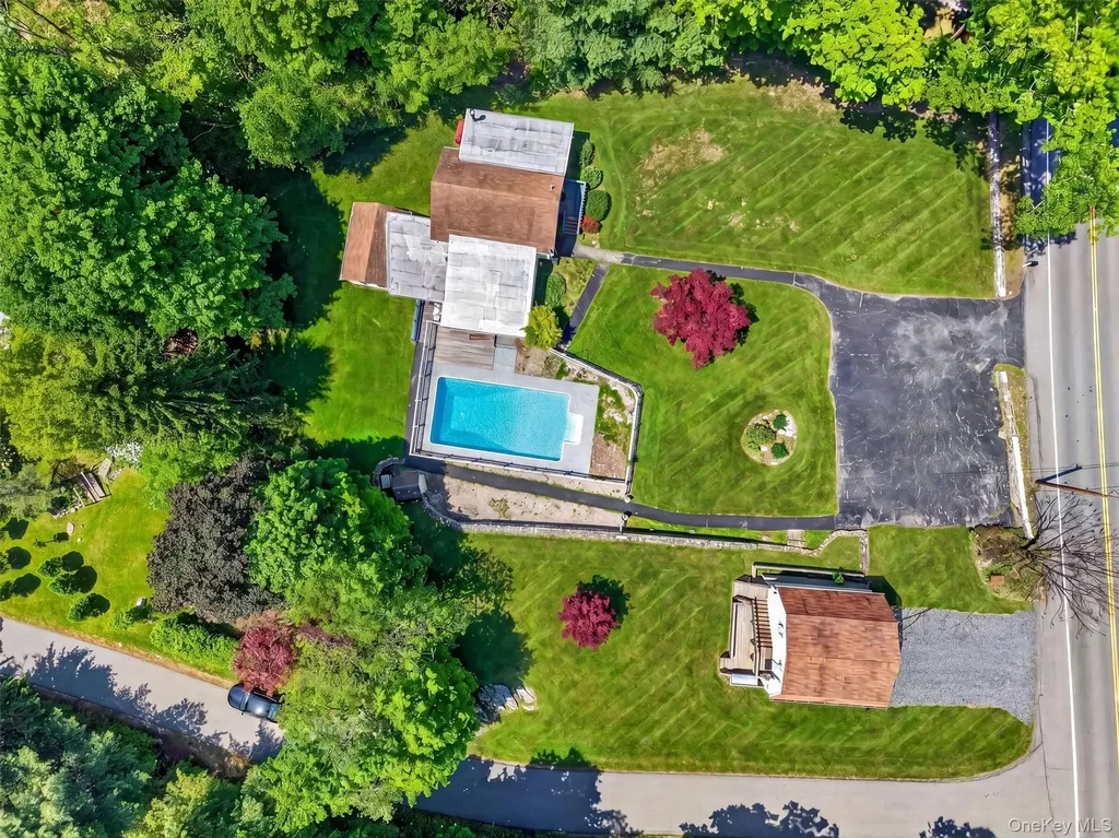 592 Long Pond Road Mahopac NY 10541