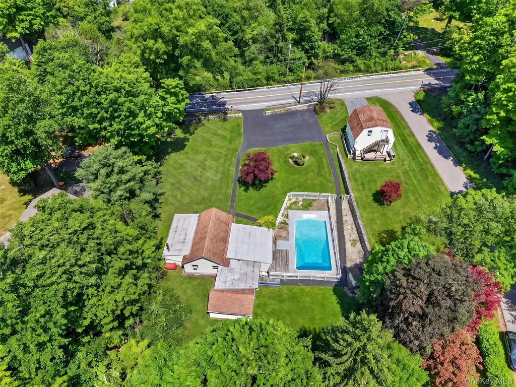 592 Long Pond Road Mahopac NY 10541