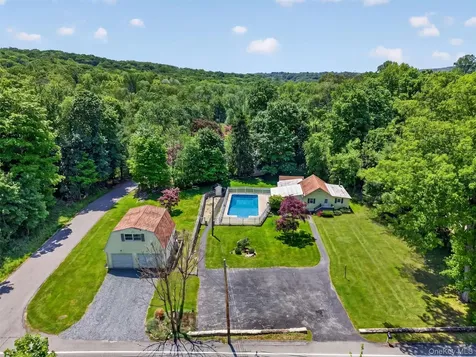 592 Long Pond Road Mahopac NY 10541