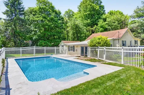 592 Long Pond Road Mahopac NY 10541
