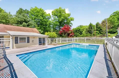 592 Long Pond Road Mahopac NY 10541
