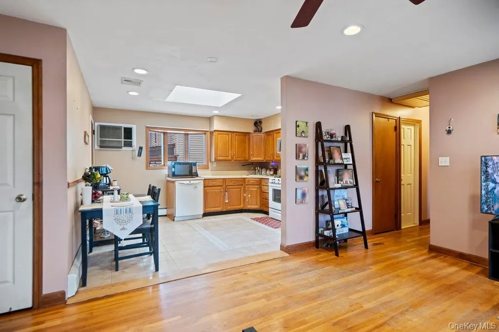 101 Sexton Road West Babylon NY 11704