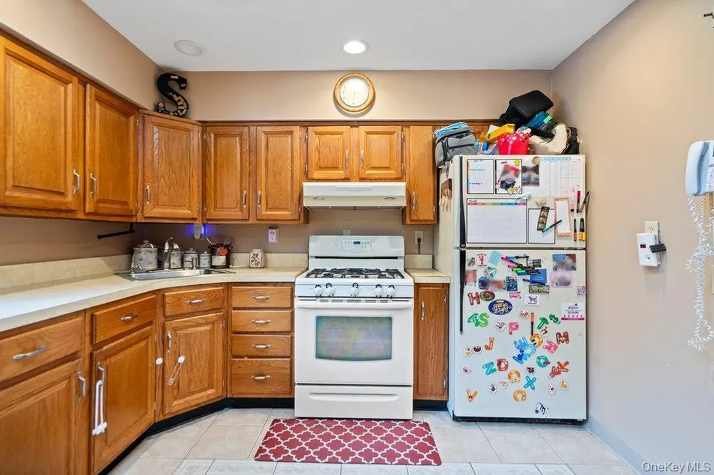 101 Sexton Road West Babylon NY 11704