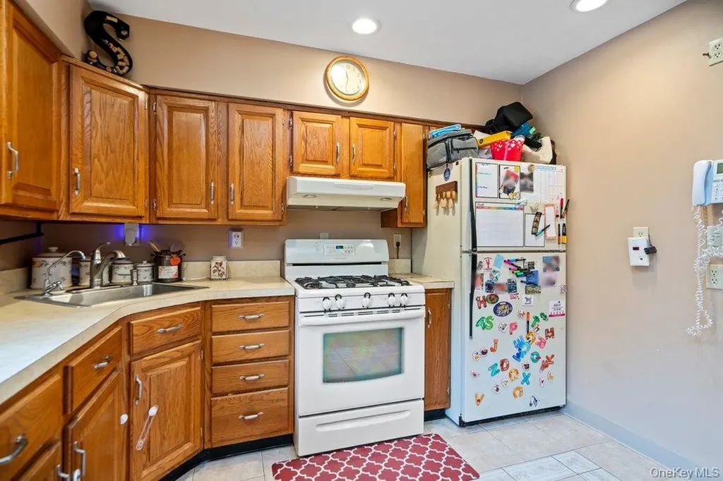 101 Sexton Road West Babylon NY 11704
