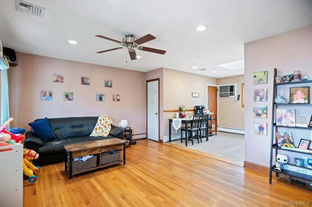 101 Sexton Road West Babylon NY 11704