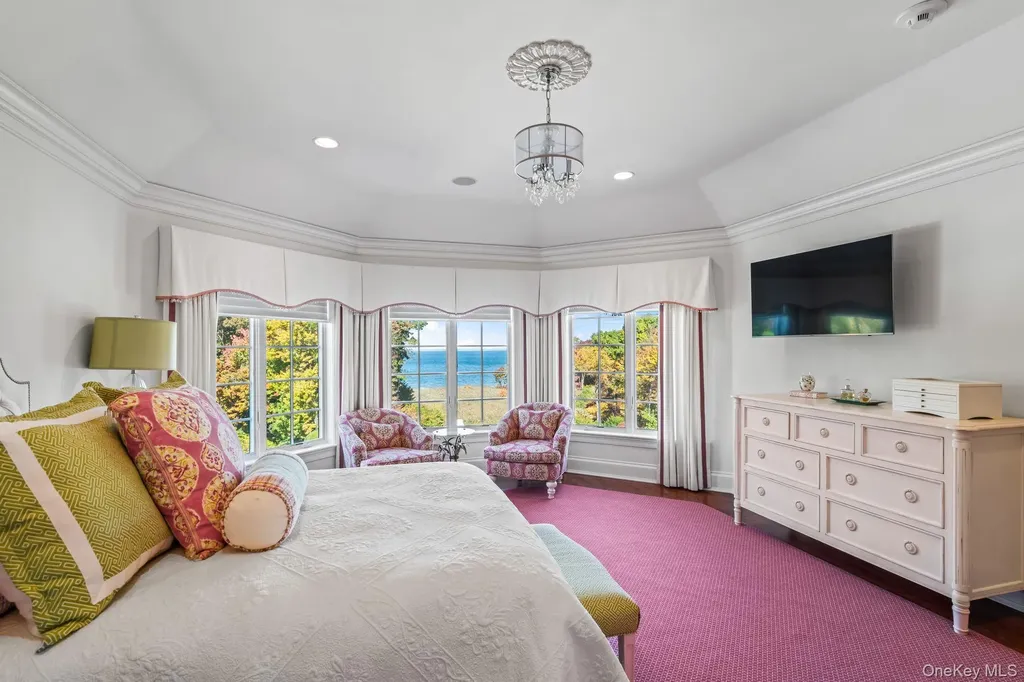 697 Short Beach Road Nissequogue NY 11780
