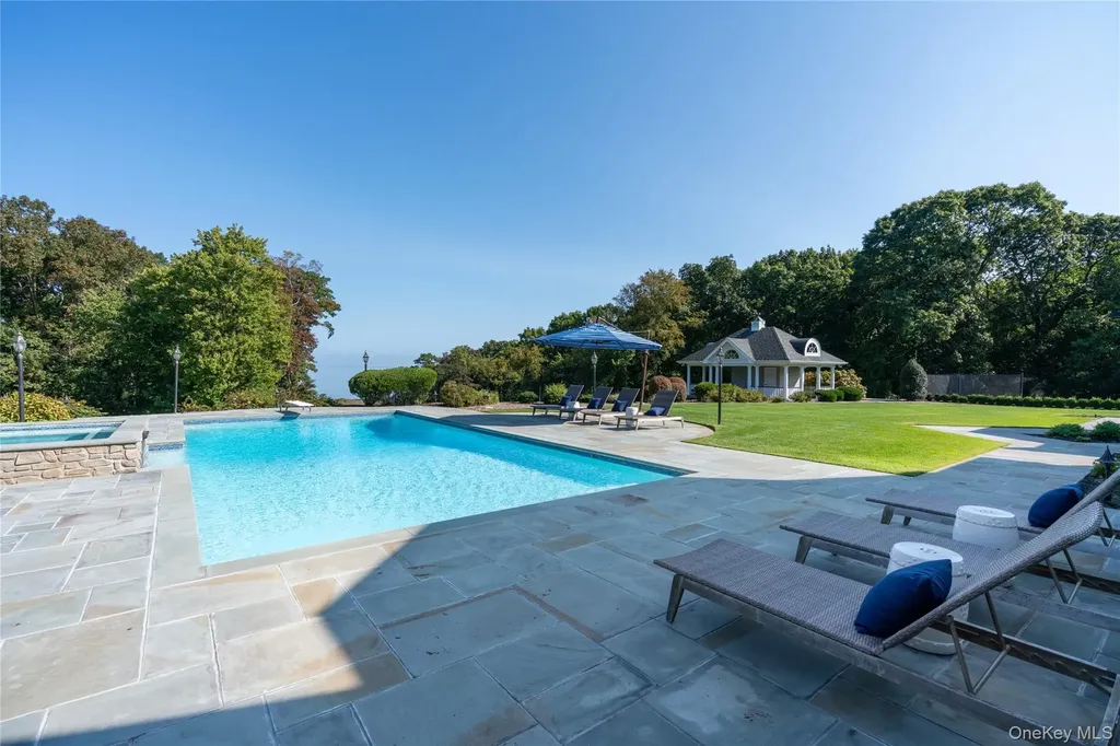 697 Short Beach Road Nissequogue NY 11780
