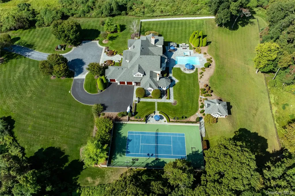 697 Short Beach Road Nissequogue NY 11780