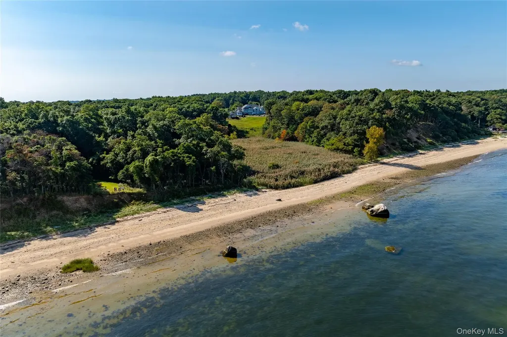 697 Short Beach Road Nissequogue NY 11780