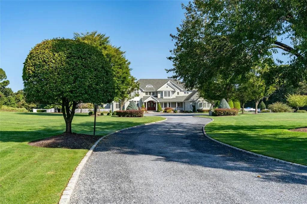 697 Short Beach Road Nissequogue NY 11780