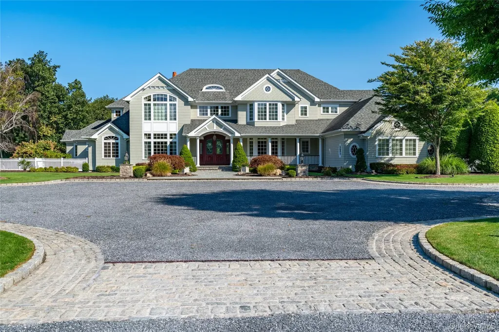 697 Short Beach Road Nissequogue NY 11780
