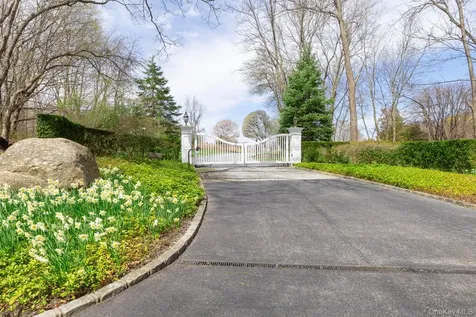 697 Short Beach Road Nissequogue NY 11780