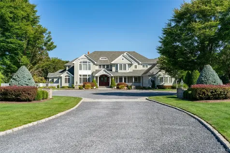 697 Short Beach Road Nissequogue NY 11780