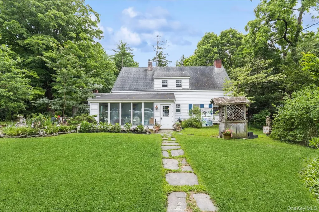 93 Widmer Road Wappingers Falls NY 12590