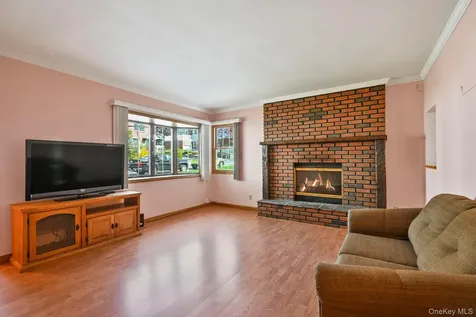 38 Croydon Road Yonkers NY 10710