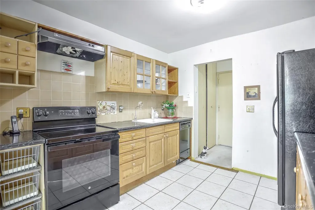 5 Secora Road Spring Valley NY 10977