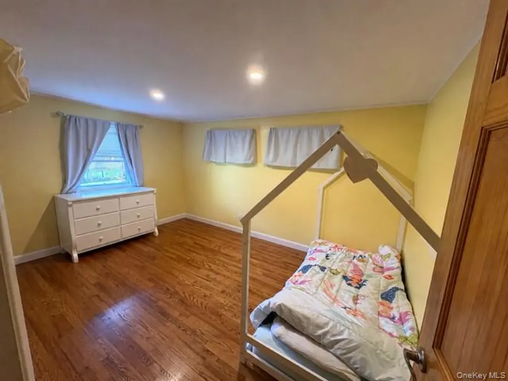 68 Whitford Road Westtown NY 10998