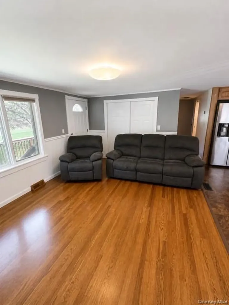 68 Whitford Road Westtown NY 10998