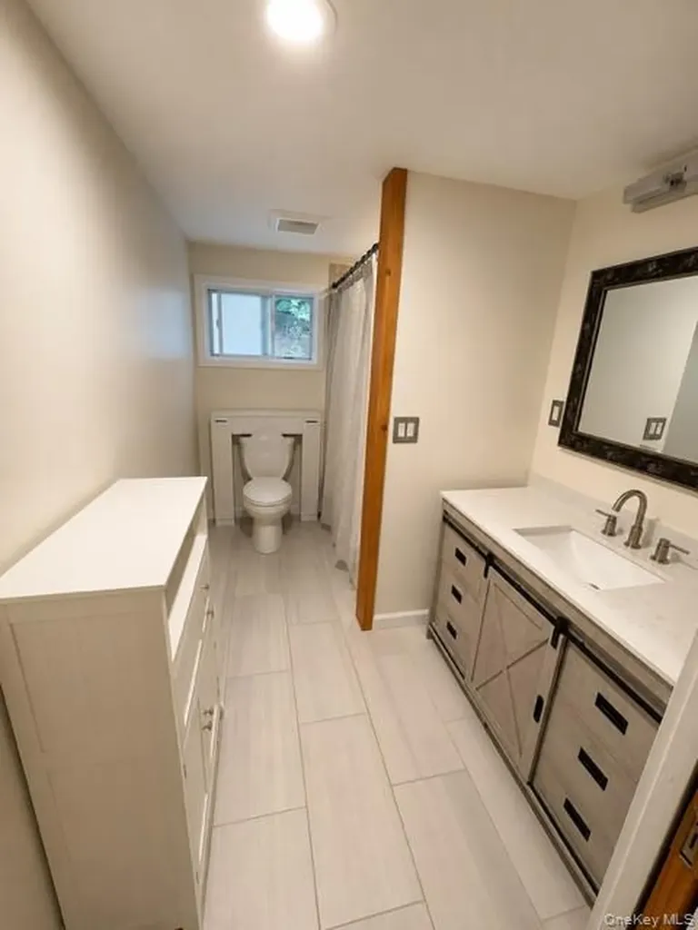 68 Whitford Road Westtown NY 10998