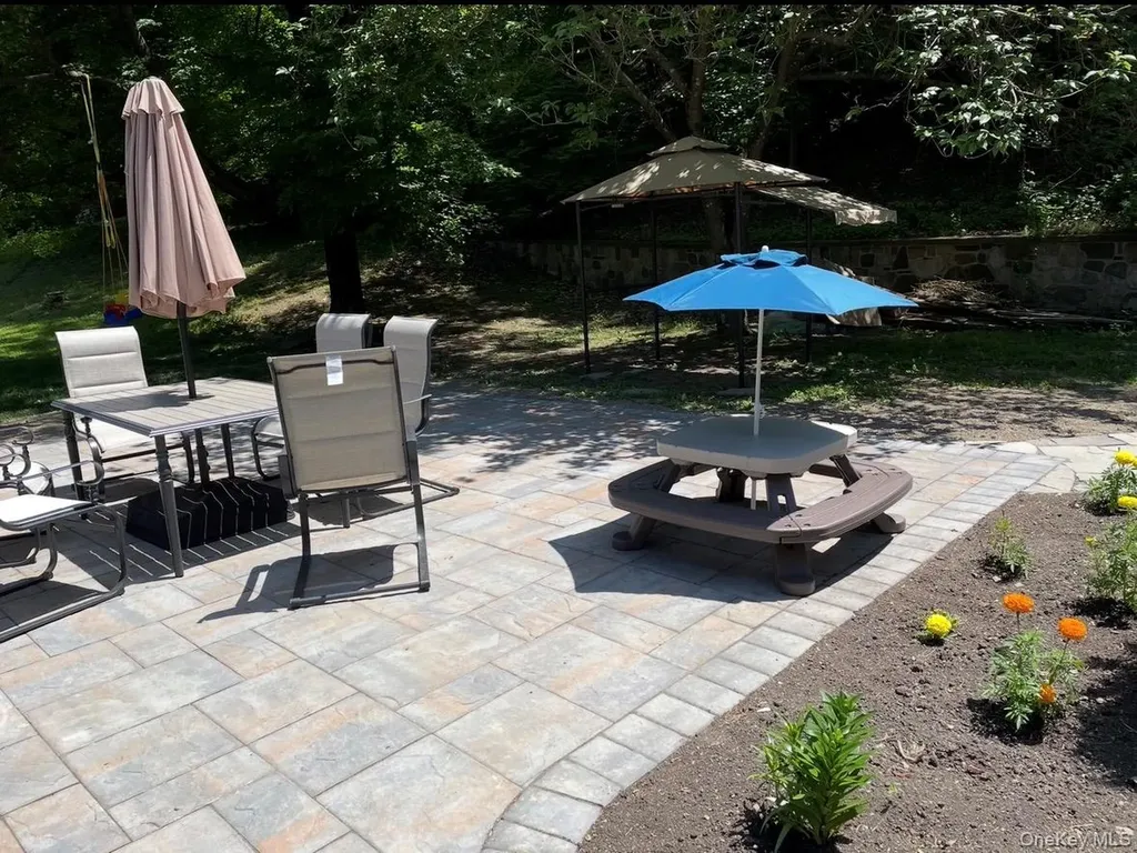 68 Whitford Road Westtown NY 10998