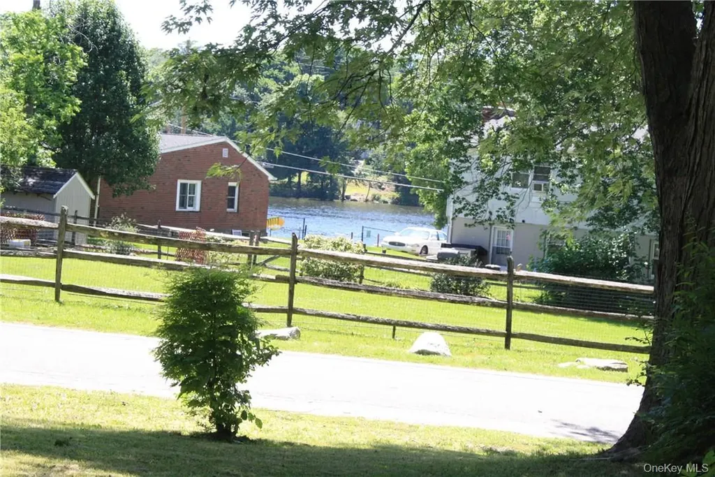 58 Pleasant Drive Carmel NY 10512