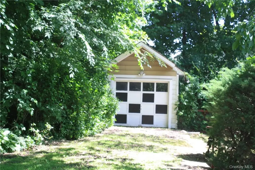 58 Pleasant Drive Carmel NY 10512