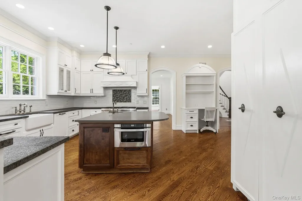 2 Heathcote Drive Mount Kisco NY 10549