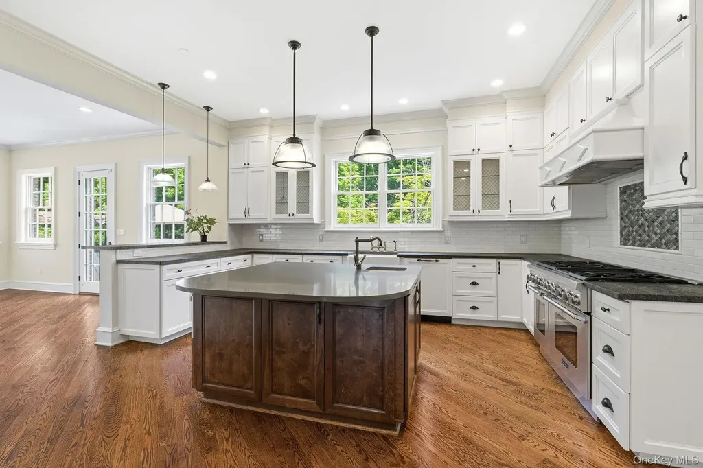 2 Heathcote Drive Mount Kisco NY 10549