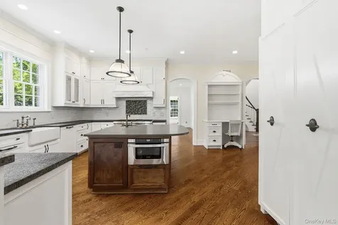 2 Heathcote Drive Mount Kisco NY 10549